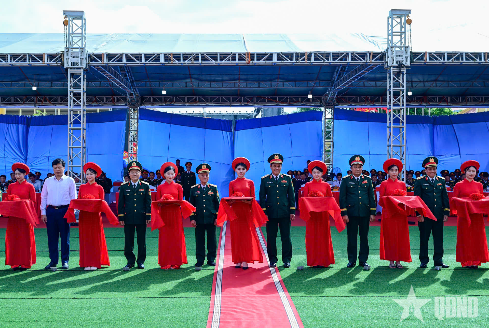 Quân khu 3 tổ chức khánh thành Nhà tưởng niệm các Anh hùng liệt sĩ và Lễ truy tặng danh hiệu Anh hùng LLVT nhân dân đối với Thiếu tướng Hoàng Sâm